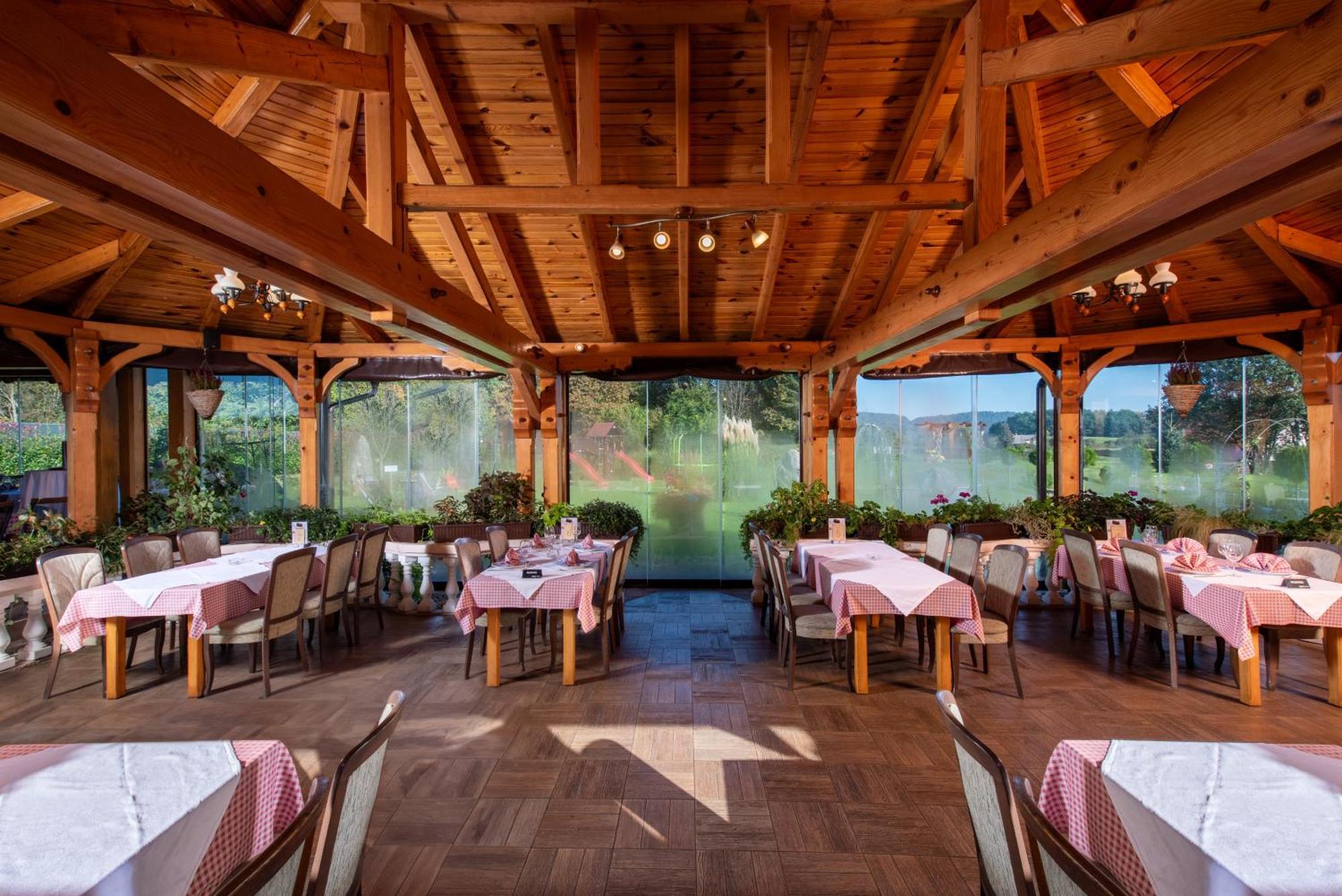 B&B Restoran Bosiljevo Ngoại thất bức ảnh