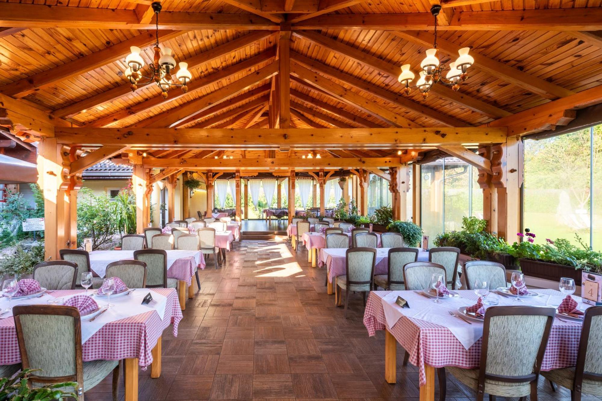 B&B Restoran Bosiljevo Ngoại thất bức ảnh