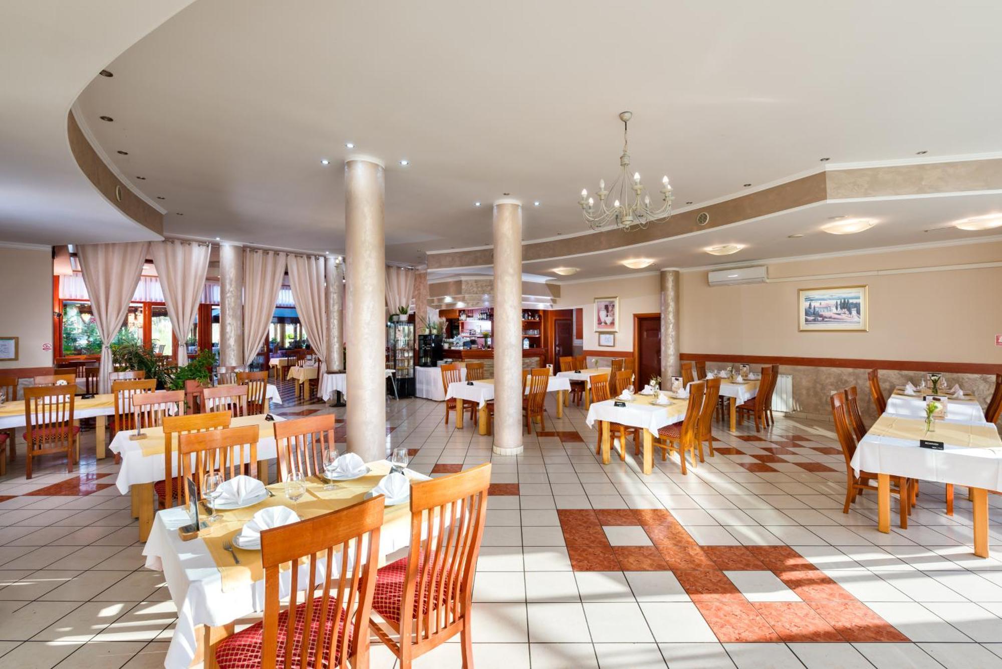 B&B Restoran Bosiljevo Ngoại thất bức ảnh